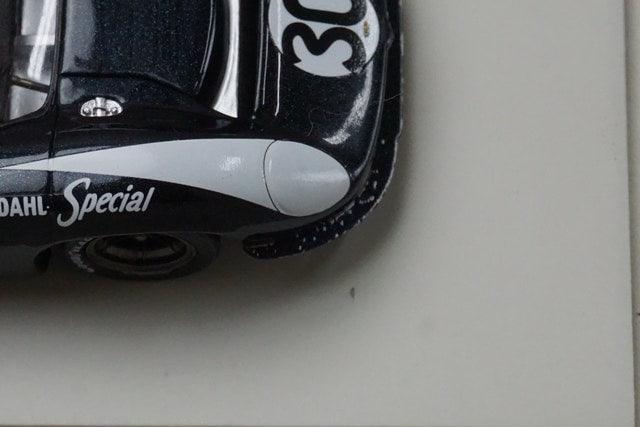 1:43 SPARK S1147 Lola T70 MK2 Bridgehampton 1966 #30 model car