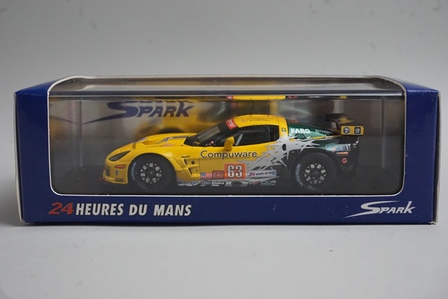 1:43 SPARK S2579 Chevrolet Corvette C6 ZR1 Corvette Racing Le Mans 2010 #63 model car