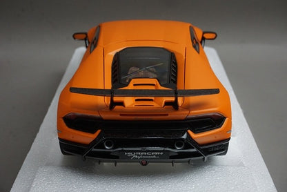 1:18 AUTOart 79152 Lamborghini Huracan Performante Matte Orange model car