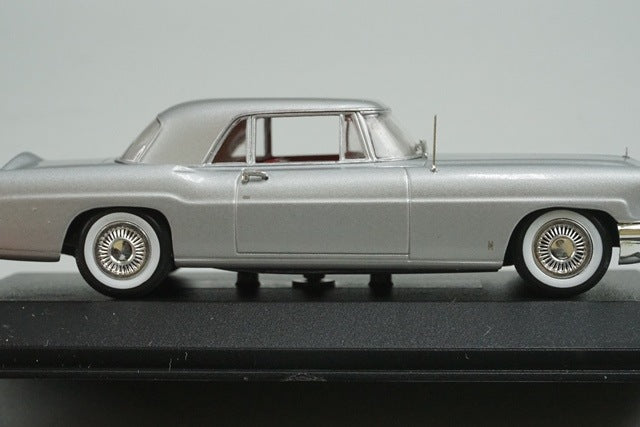 1:43 MINICHAMPS 400082301 Lincoln Continental MKII 1956 Silver model car
