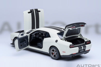 [ Pre-order ] 71766 AUTOart 1:18 Dodge Challenger SRT Super Stock 2023 (White with Carbon Black Stripes <Knuckle White>)