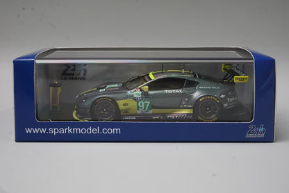 1:43 Spark S5836S Aston Martin Vantage GTE LM Pro Class Le Mans Winner 2017 #97 with Trophy