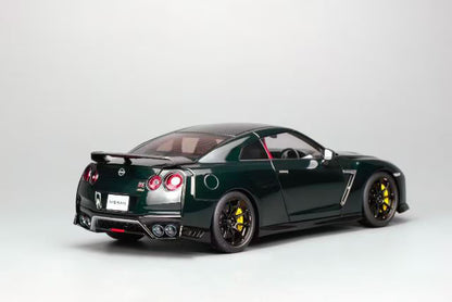 M83516 MOTORHELIX 1:18 Nissan GT-R (R35) Track Edition Engineered by NISMO T-Spec 2022 Midnight Purple