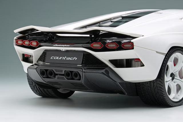 [ Pre-order ] EML207A Make Up EIDOLON 1:18 Lamborghini Countach LPI 800-4 (Wing Up) White