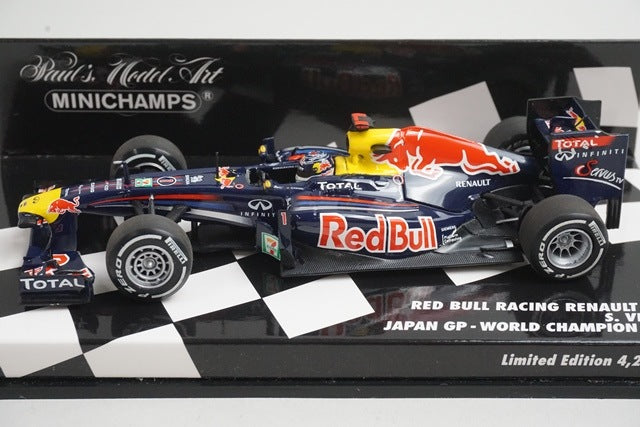 1:43 MINICHAMPS 410110301 Red Bull Racing Renault RB7 Japanese GP 2011 #1 model car
