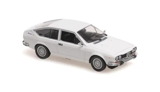 [ Back-order ] MINICHAMPS 940120121 1:43 Alpha Romeo Alfetta GTV 1976 White model car