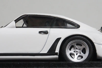 1:43 SPARK RDC003 RUF BTR Lightweight Limited Edition White model car