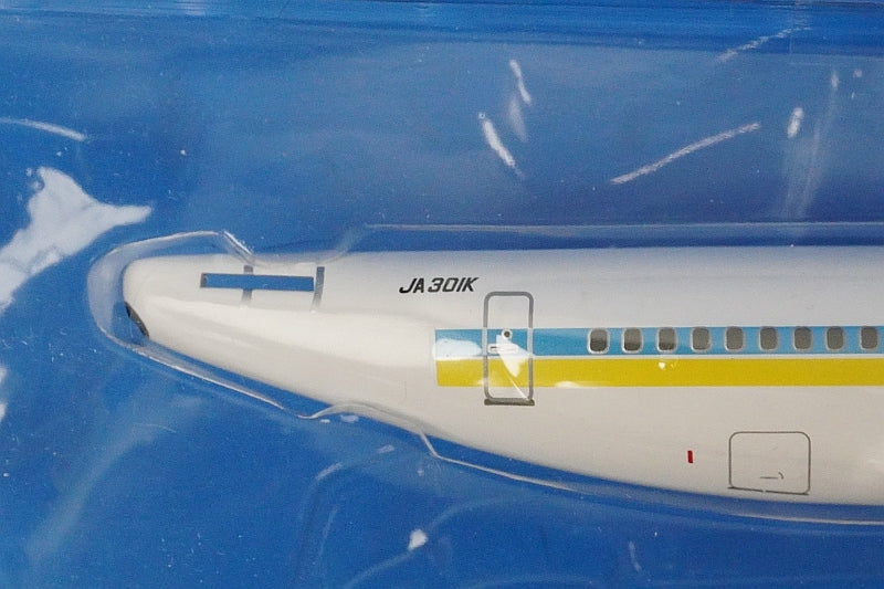 1:200 B737-500 AIRDO Hokkaido JA301K Hogan airplane model