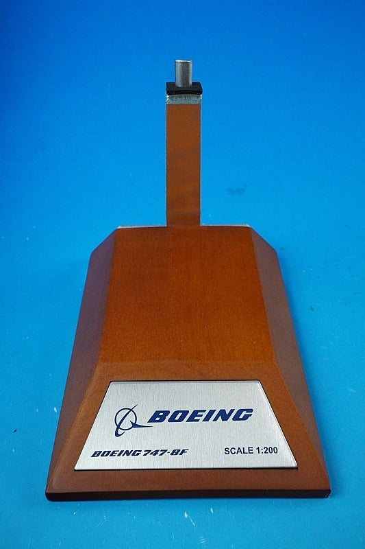 1:200 B747-8F Boeing Freighter House Color N747EX LH2074 JC Wings airplane model