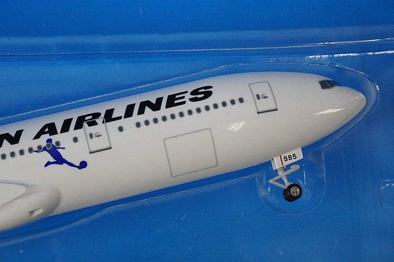1:200 B777-200 JAL Samurai Blue Support Jet No. 1 JA8985 BJQ1137 JALUX airplane model