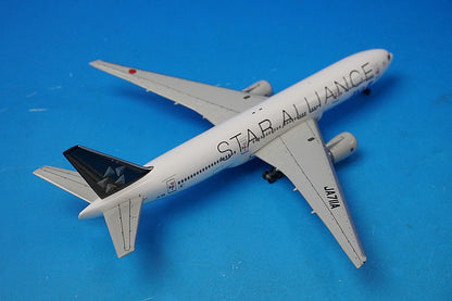 1:500 B777-200 ANA Star Alliance JA711A NH50022 ANA airplane model