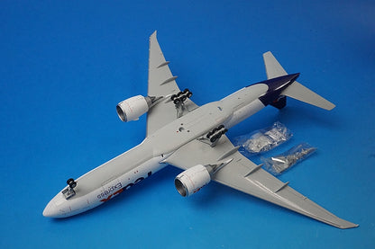 1:200 B777F FedEx N888FD cargo door replacement type G2FDX951 Gemini airplane model