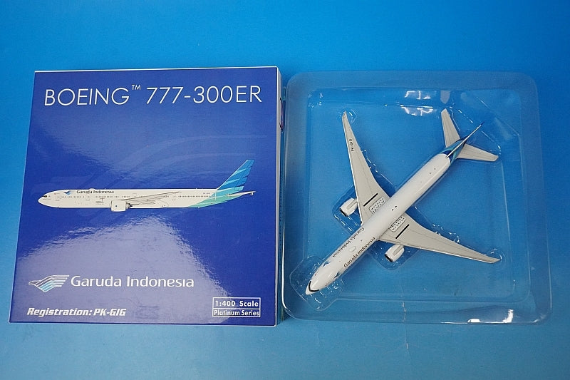 1:400 B777-300ER Garuda Indonesia PK-GIG 11062 Phoenix airplane model