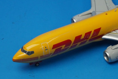 1:200 B737-800 BDSF DHL N916SC EW2738013 JC Wings airplane model