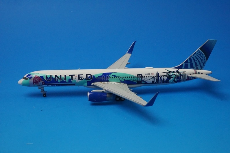 1:200 B757-200 United Her Art Here New York New Jersey N14102 LH2269 JC Wings airplane model