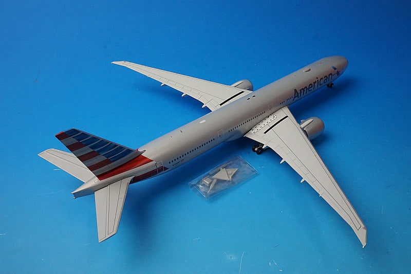 1:200 B777-300ER AA American N736AT G2AAL1076 Gemini airplane model