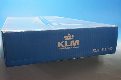 1:100 B777-200 KLM Netherlands PH-BQJ airplane model
