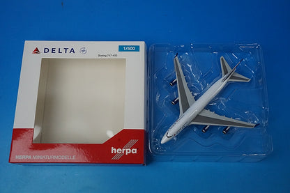 1:500 B747-400 DELTA N674US 506915-002 Herpa