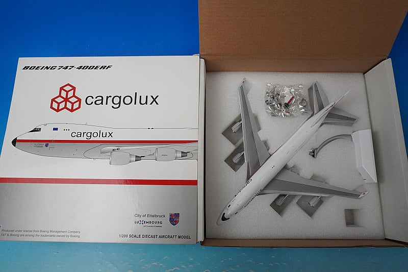 1:200 B747-400ERF Cargolux Retro Livery INTERACTIVE SERIES LX-NCL XX20051C JC Wings airplane model