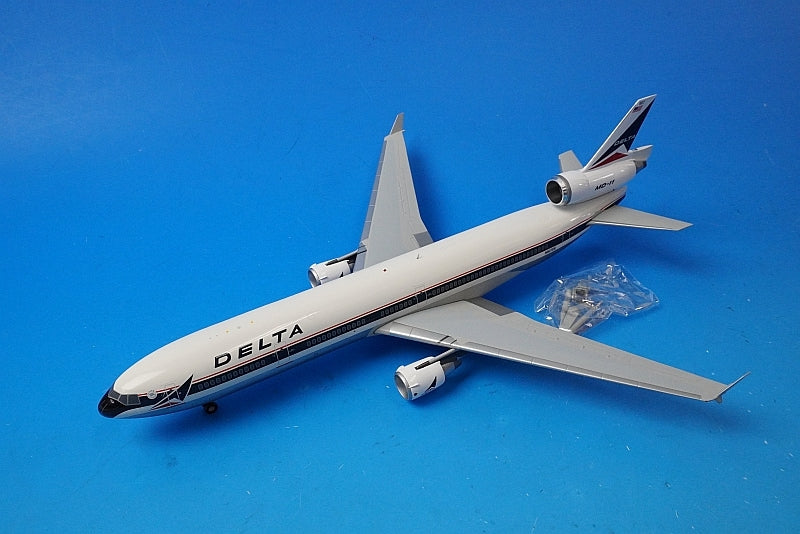 1:200 MD-11 Delta Widget N807DE G2DAL407 Gemini airplane model