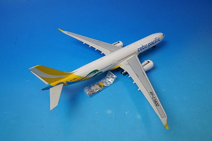 1:200 A330-900neo Cebu Pacific XX20235 JC Wings airplane model