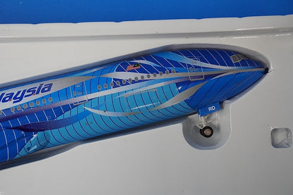1:200 B777-200ER Malaysia Freedom of space 9M-MRD EVER RISE airplane model
