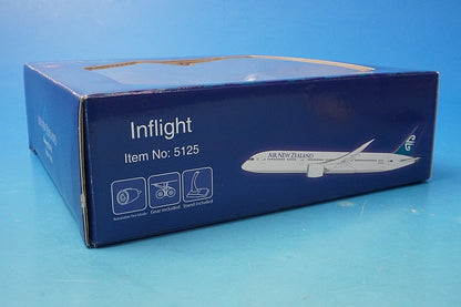 1:400 B787-9 New Zealand Wing attitude No registration number 5125 Hogan airplane model