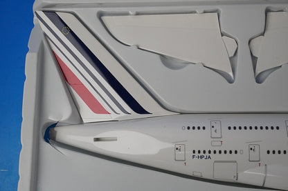 1:200 A380-800 Air France F-HPJA SKR617 SKYMARKS airplane model