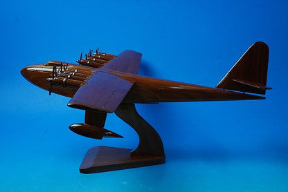 1:150 Howard Hughes H-4 Spruce Goose and others airplane model