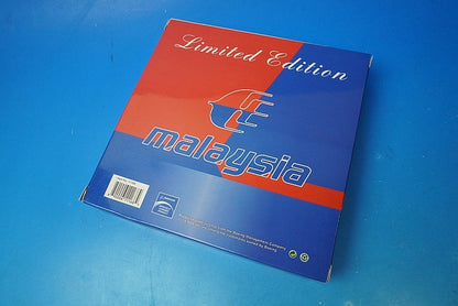 1:400 B777-200ER Malaysia 9M-MRP 11168 Phoenix airplane model