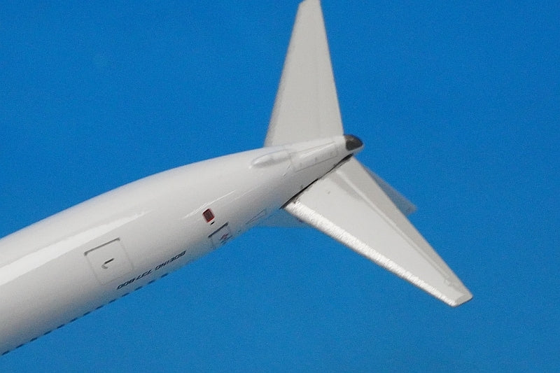 1:400 B737-846 JAL JA317J 04643 Phoenix airplane model