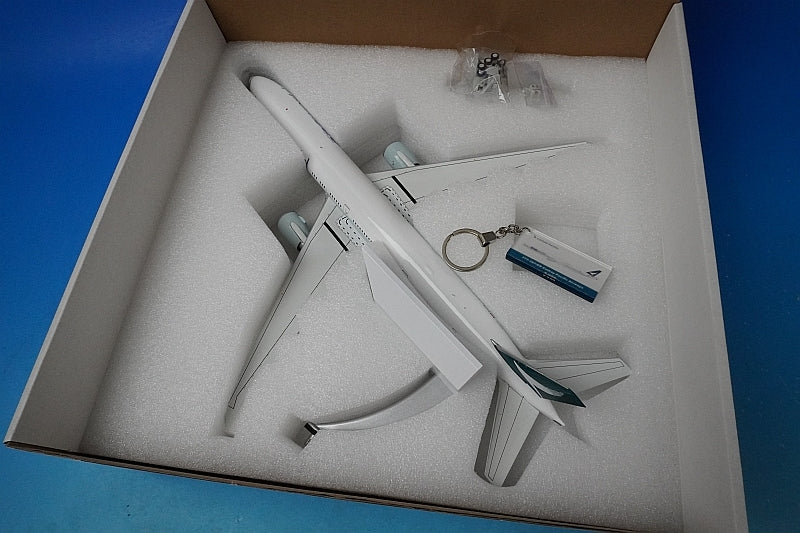 1:200 B777-300ER Cathay Pacific Oneworld B-KQN WB-777-3-015 JFox Models  airplane model