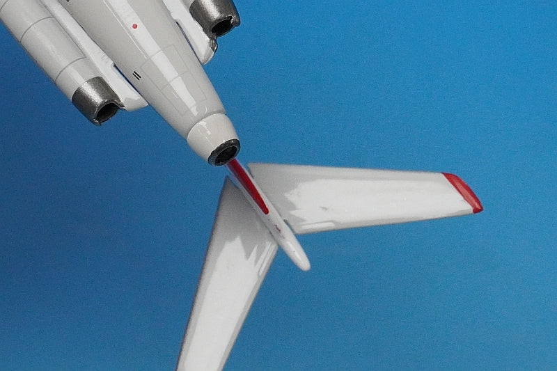 1:400 Tupolev Tu-154M China United B-4023 11735 Phoenix airplane model