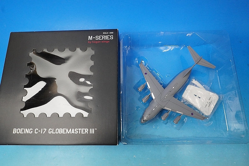 1:200 C-17A Royal Air Force No. 99 Squadron 7624 Hogan airplane model