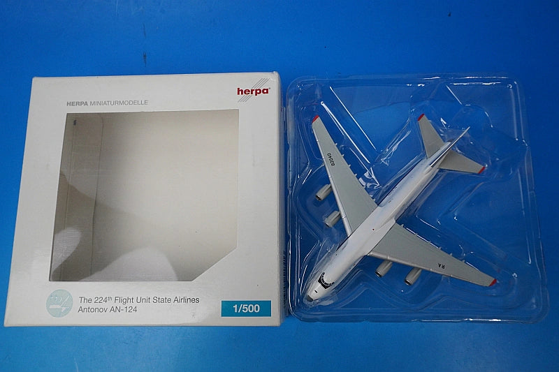 1:500 Antonov AN-124 Ruslan, Russian Air Force, 224th Transport Detachment, RA-82040 518413 Herpa airplane model