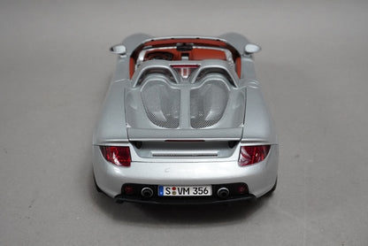 1:18 AUTOart 78041 Porsche Carrera GT Silver