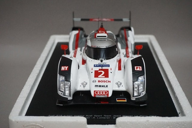 1:18 SPARK 18LM14 Audi R18 e-tron quattro LM 2014 #2