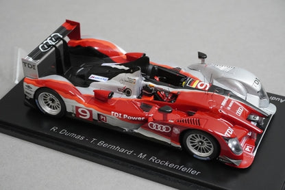 1:43 SPARK 43LM10 Audi R15 Plus TDI Sport North American Le Mans 2010 #9 model car