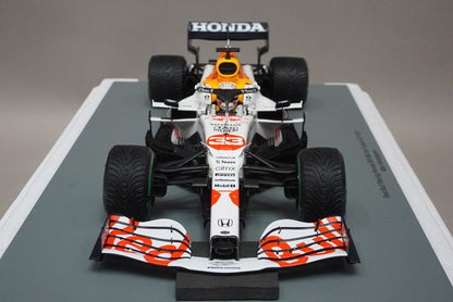 1:18 SPARK 18S605 Red Bull Racing Honda RB16B Turkish GP M.Verstappen 2021  #33