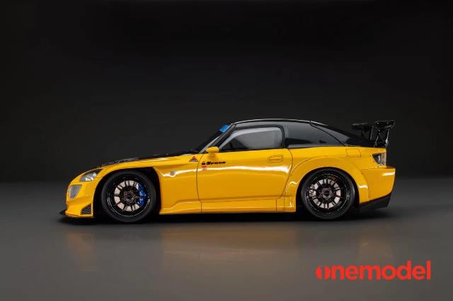 [ Pre-order ] 23A03-04 onemodel 1:18 Honda S2000 Spoon Street Carbon Bonnet Version (Yellow)