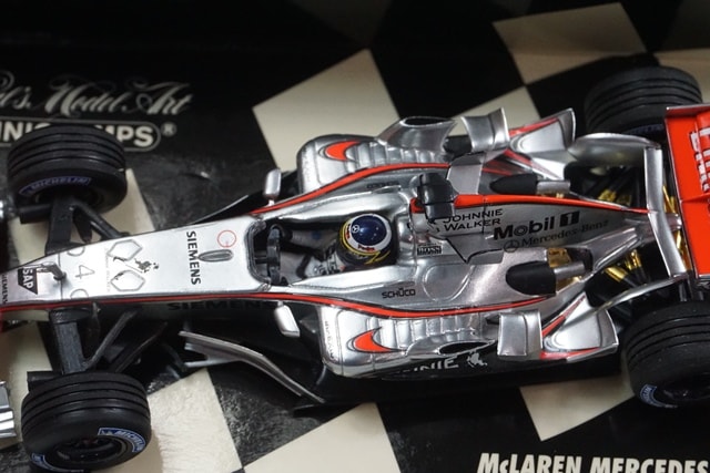 1:43 MINICHAMPS 530064314 McLaren Mercedes MP4-21 2006 P.de la Rosa #4