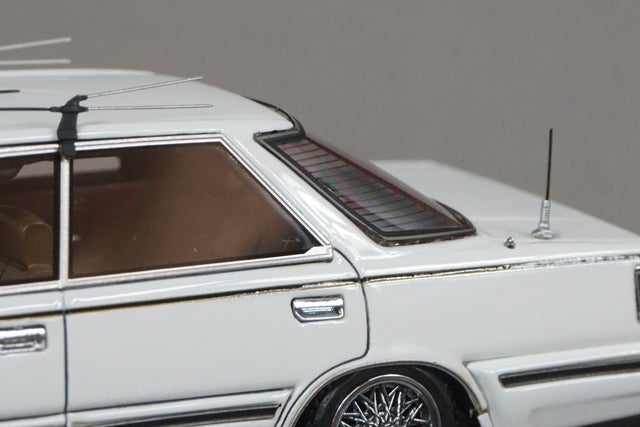 1:43 ignition model IG1304 NISSAN CEDRIC 4 door Hardtop Brougham VIP White