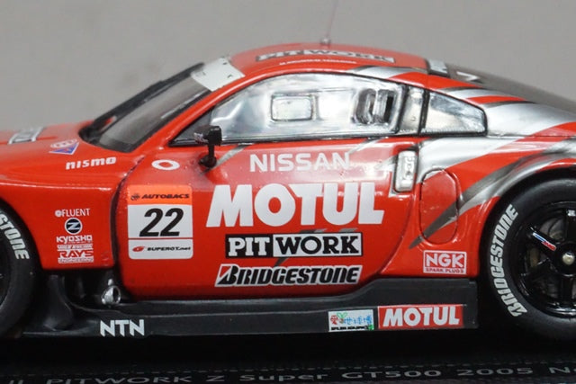 1:43 EBBRO 43688 Nissan MOTUL Pit Work Z SUPER GT500 2005 #22