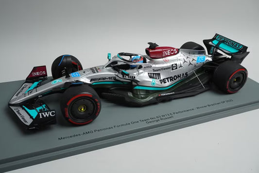 1:18 SPARK 18S777 Mercedes AMG Petronas F1 W13 E Performance Brazilian GP Winner 2022 #63