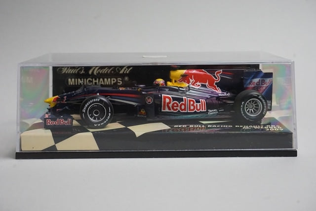 1:43 MINICHAMPS 400090014 Red Bull Racing Renault RB5 2009 #14 model car