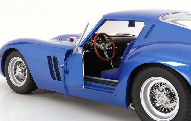 KKDC120122 KK scale 1:12 Ferrari 250 GTO 1962 Blue Metallic