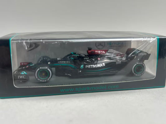 1:43 SPARK S7660 Mercedes-AMG PETRONAS F1 Team W12 E Performance Bahrain GP 2021 #44
