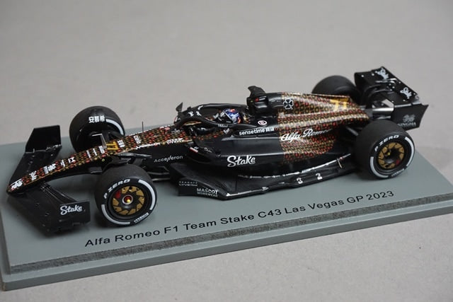 1:43 Spark S8938 Alfa Romeo F1 Team Stake C43 Las Vegas GP 2023 #77 V. Bottas model car