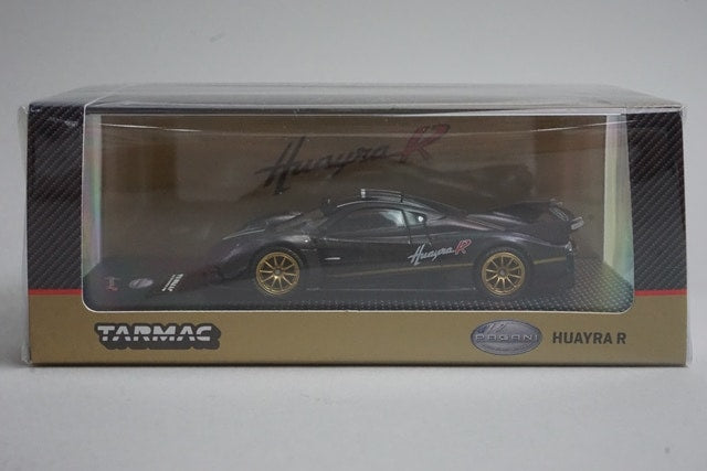 T64G-TL035-MBCF Tarmac Works 1:64 Pagani Huayra R Matt Black Carbon Fiber