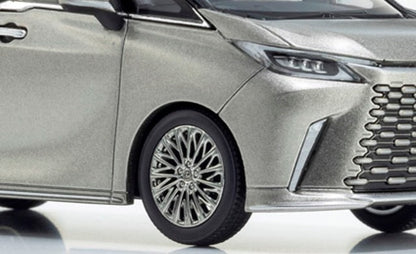 KS03924T KYOSHO 1:43 Lexus LM 500h (Sonic Titanium 4-Seater Solis White)
